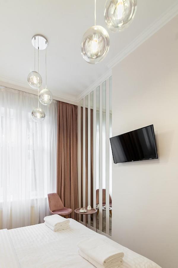 Avangard Deluxe Art Apart Lviv Exterior photo
