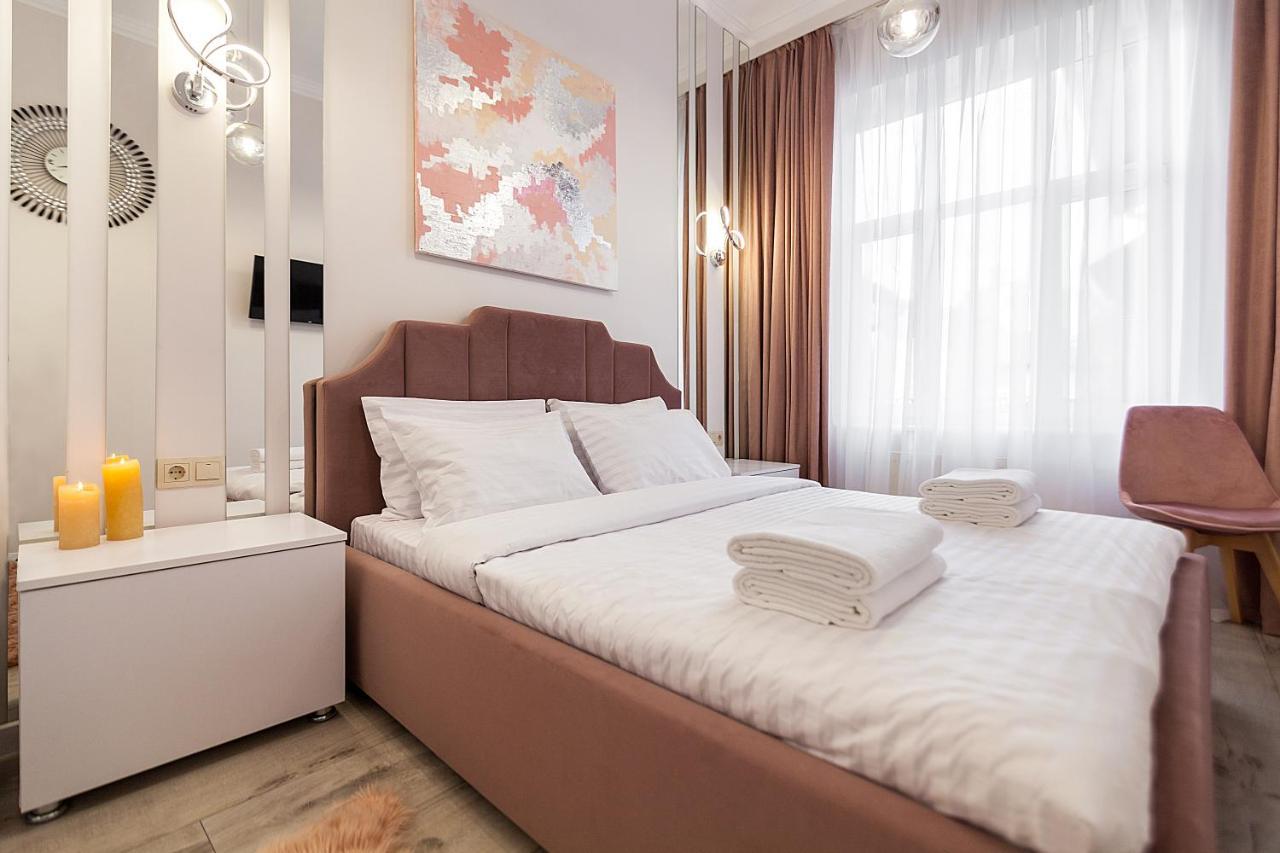 Avangard Deluxe Art Apart Lviv Exterior photo