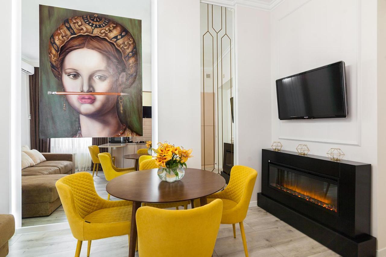 Avangard Deluxe Art Apart Lviv Exterior photo