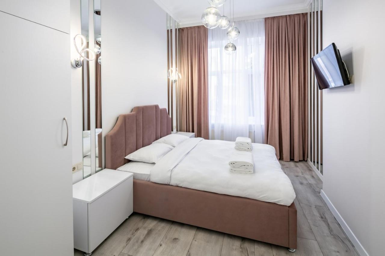 Avangard Deluxe Art Apart Lviv Exterior photo