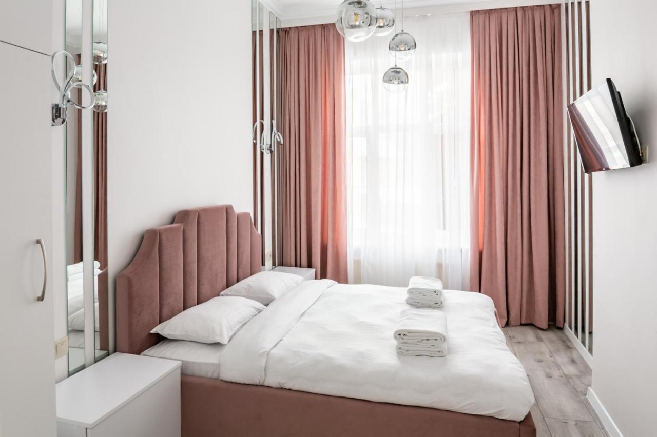 Avangard Deluxe Art Apart Lviv Exterior photo