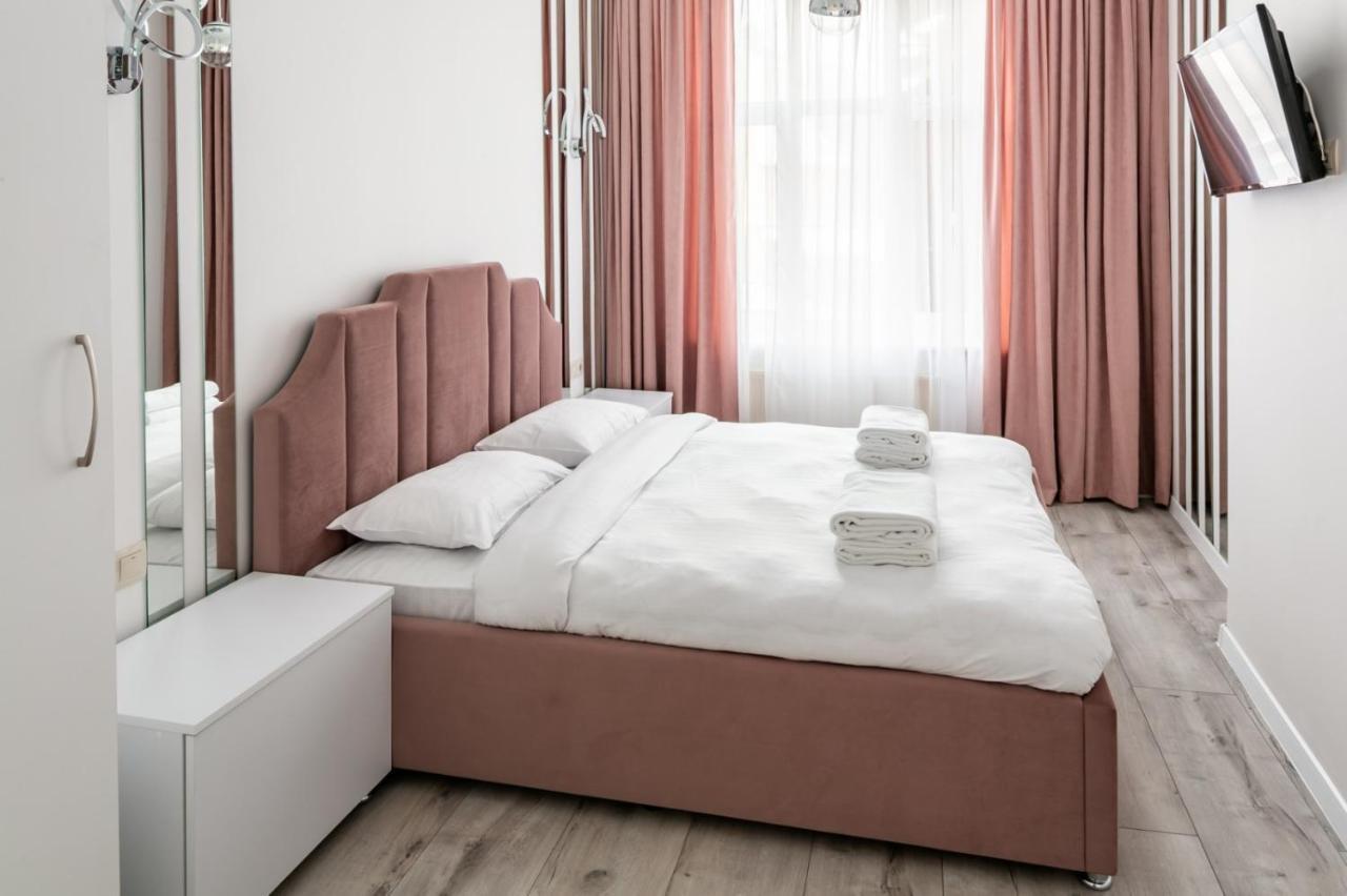Avangard Deluxe Art Apart Lviv Exterior photo